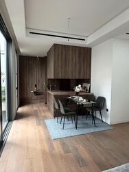 10 Evelyn (D11), Apartment #587158171